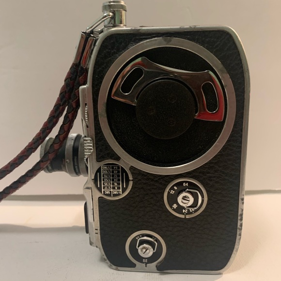 Vintage 1950's Paillard Bolex Movie Camera w Yvar 1:1.9 F 13mm lens - Picture 3 of 7